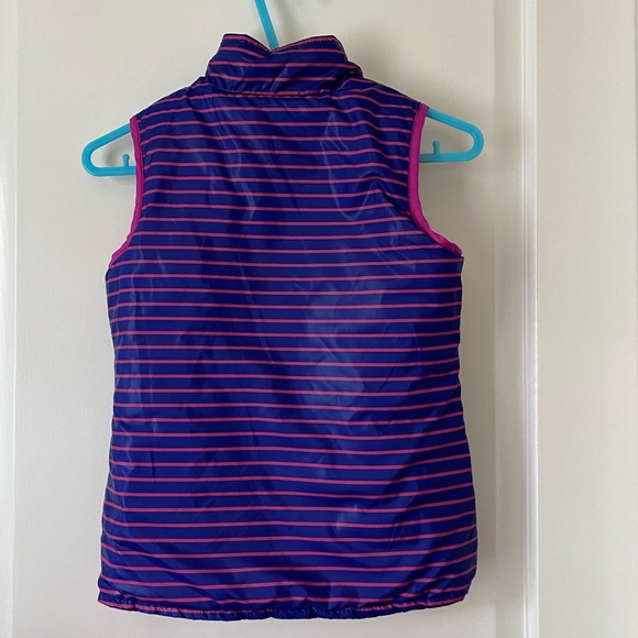 Girls reversible puffer vest - Picture 6 of 7